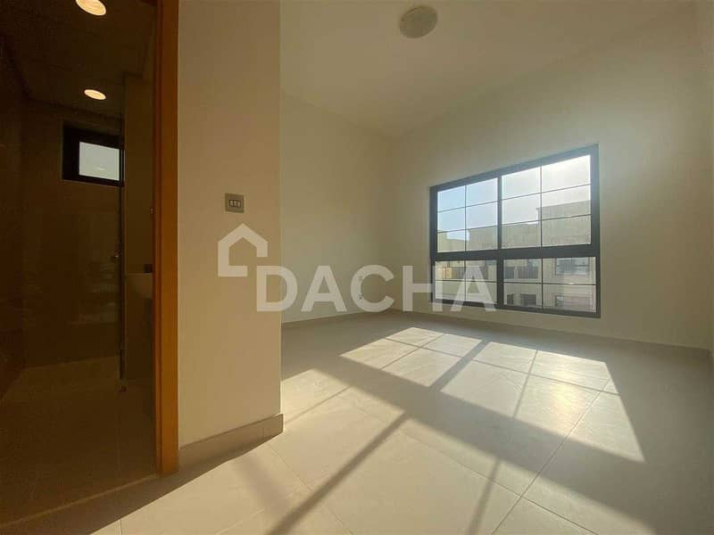 22 Spacious 4 Bed + Maids/ Large Terrace / Brand New