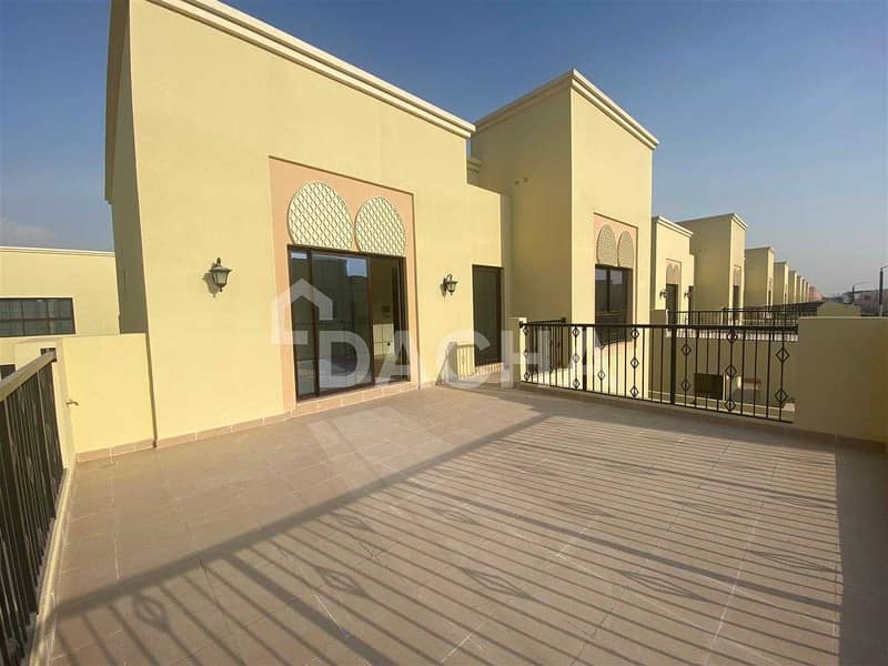 23 Spacious 4 Bed + Maids/ Large Terrace / Brand New