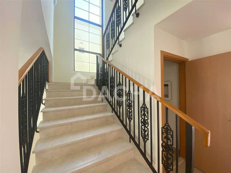 25 Spacious 4 Bed + Maids/ Large Terrace / Brand New