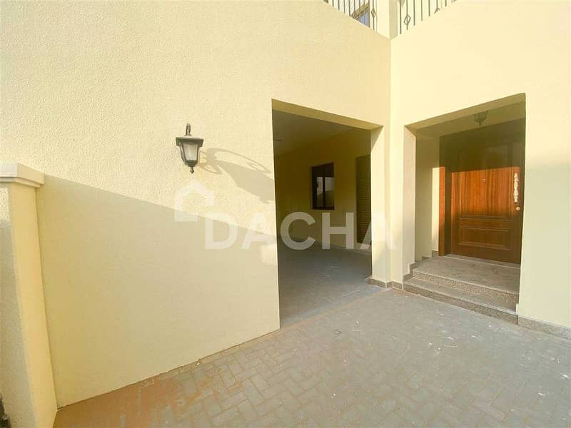 28 Spacious 4 Bed + Maids/ Large Terrace / Brand New