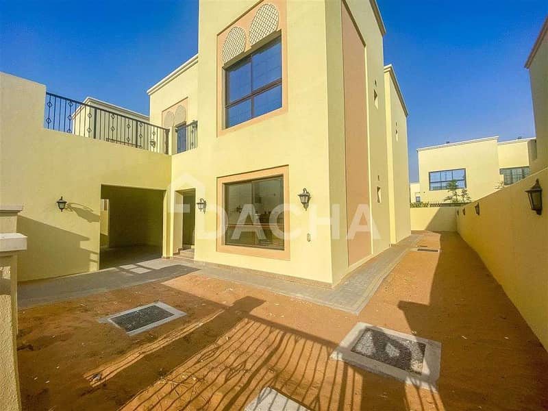 30 Spacious 4 Bed + Maids/ Large Terrace / Brand New