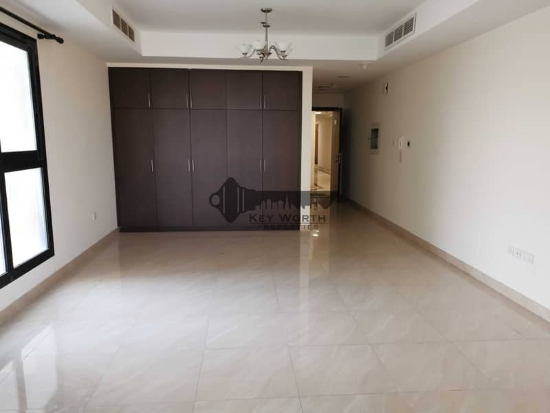 2 Big size 700 sqft studio in al jadaf ready to move