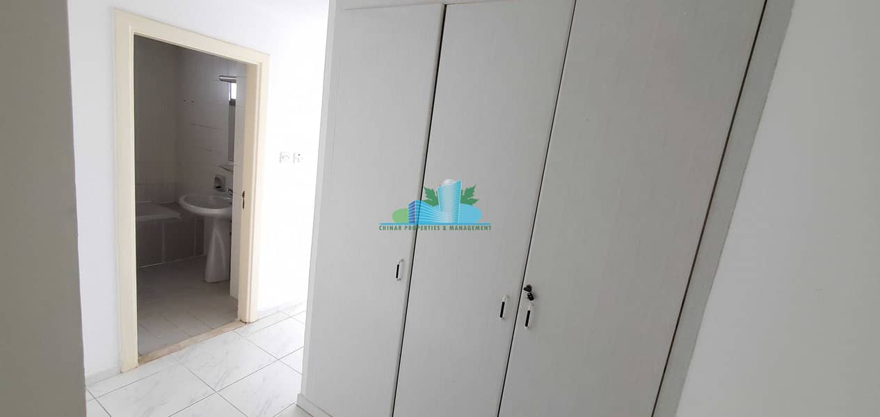 10 3 BHK | MAIDS-ROOM | Family Sharing Allowed