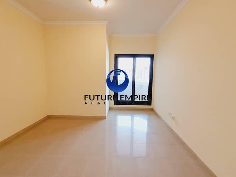 5 60 Days free+chiller Free+very spacious Apartment