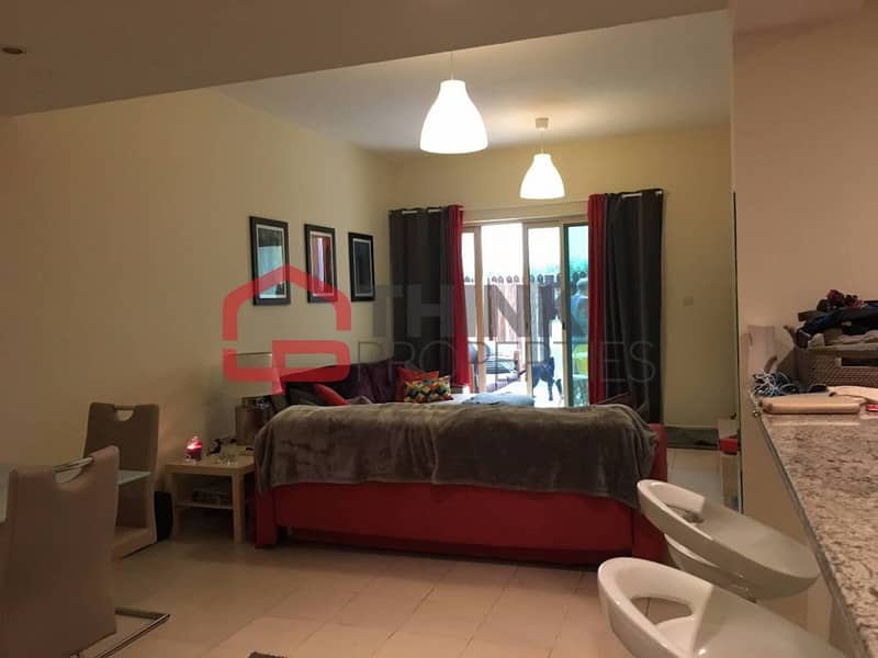 1bed with Courtyard and Well Maintained