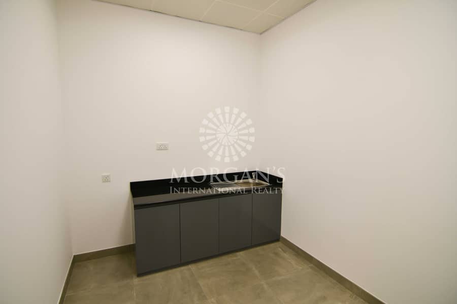 Vacant open layout office available for rent Vacant open layout office available for rent