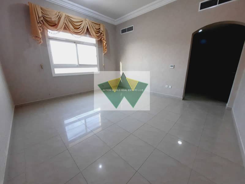 9 Well Maintained  5 M-Br Villa | Private Garden | Nice Yard