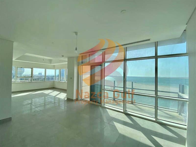 An Iconic Beautiful Apartment ! Sea View