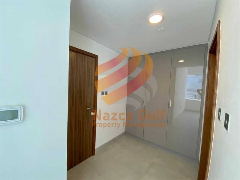 8 An Iconic Beautiful Apartment ! Sea View