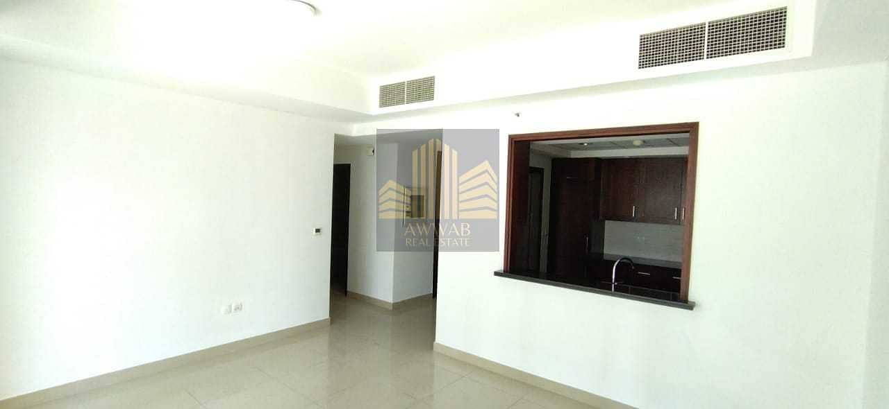 13 Chiller Free | Boulevard Views | Good condition apartment