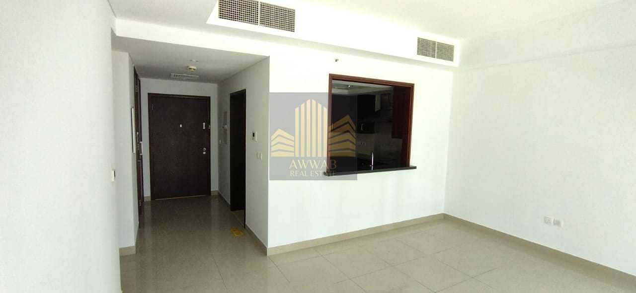 16 Chiller Free | Boulevard Views | Good condition apartment