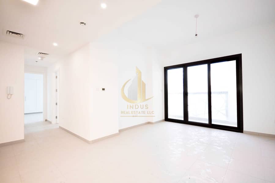 6 Pool View |Spacious | 2 Bedrooms Zahra Apt| Vacant