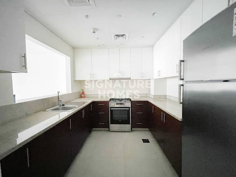 4 Spacious Terrace | 1 BR | Downtown