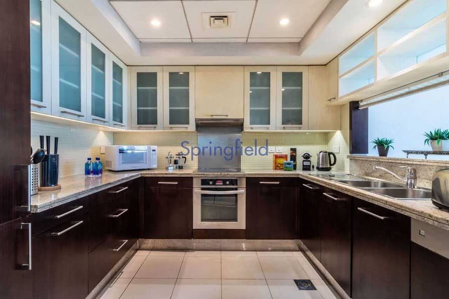 8 Spacious | Burj & Fountain View |  Fully Furnished