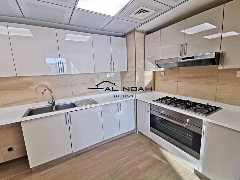 11 1 Month Free | Full Sea View w/ Spacious Kitchen