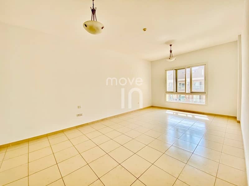 9 Spacious & Bright Apt 1 Bed in Florence 1