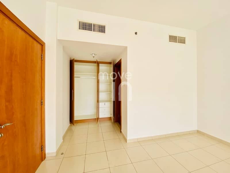 13 Spacious & Bright Apt 1 Bed in Florence 1