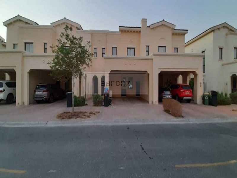 Single Row | Road Facing | Vacant | 3 Bedrooms Single Row | Road Facing | Vacant | 3 Bedrooms