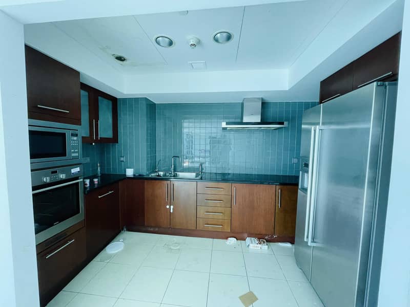 10 2Br Apartment with Balcony for Rent in Trade Centre