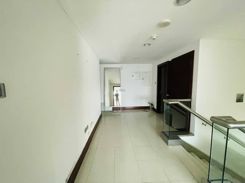 15 2Br Apartment with Balcony for Rent in Trade Centre