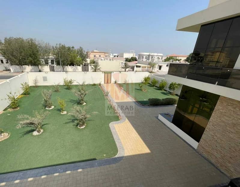 MODERN! LIKE NEW! SUPERB VILLA NEAR ALL FACILITIES