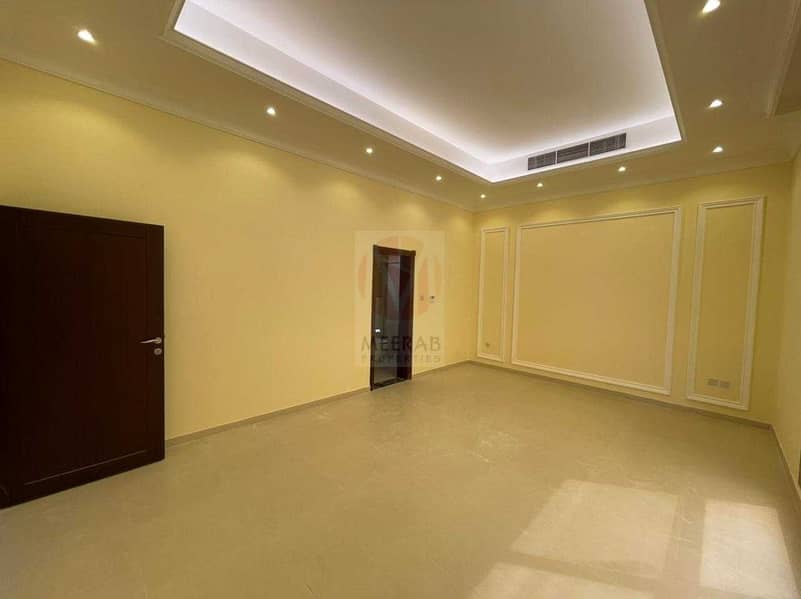 9 MODERN! LIKE NEW! SUPERB VILLA NEAR ALL FACILITIES