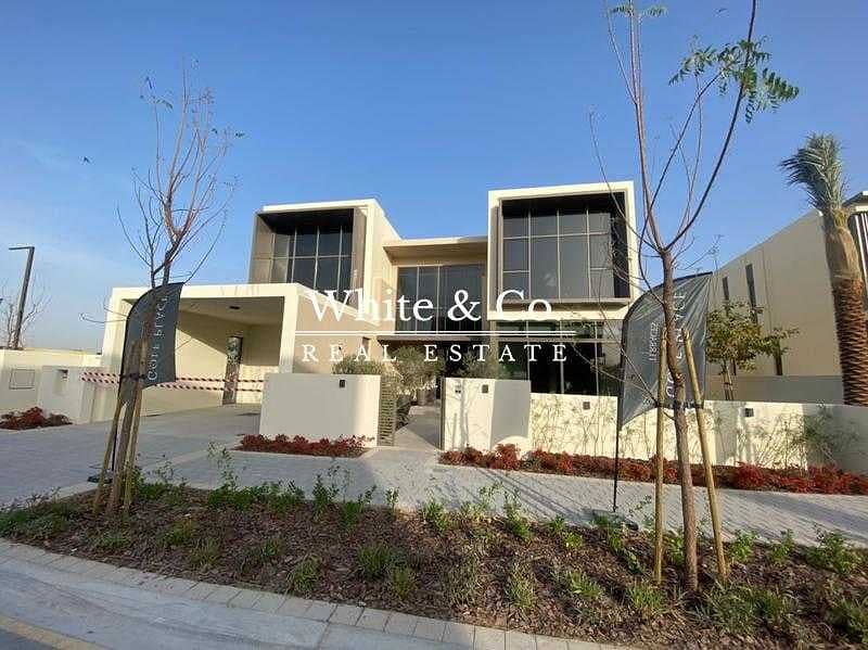 Elegant | 4 Year PHPP| Park View D1 Elegant | 4 Year PHPP| Park View D1