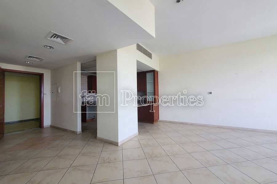 3 Rare Layout| Spacious Interiors| With Laundry
