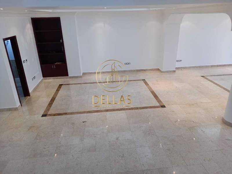 20 Villa in Abu Dhabi - Al Bateen