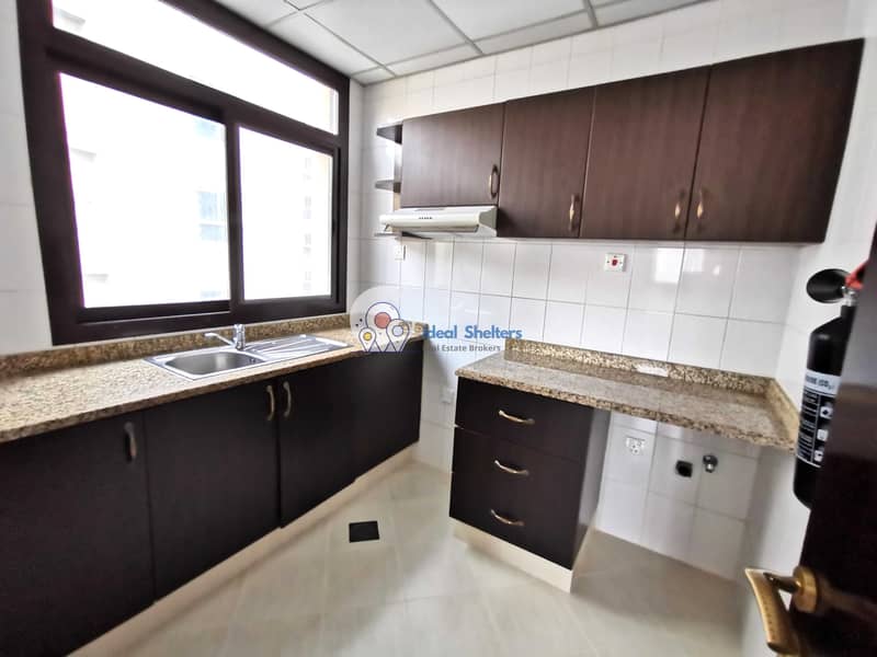 6 Spacious STUDIO near Mall of Emirates