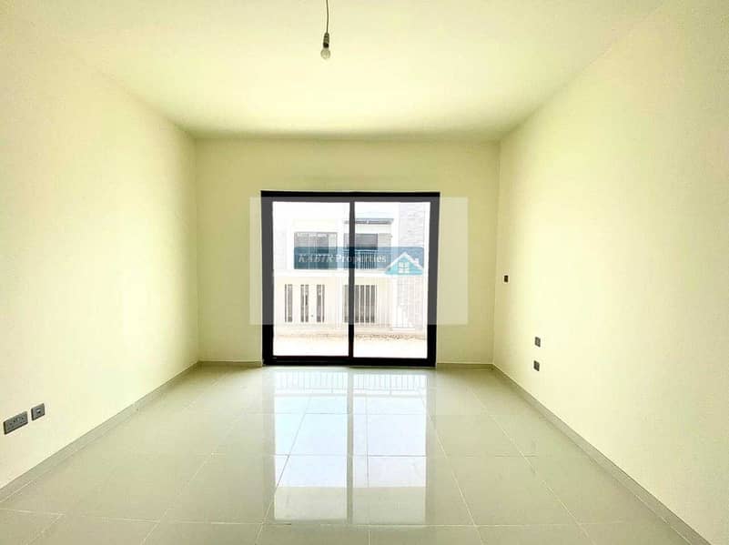 18 4 BED + MAID | HOT PRICE | URGENT FOR SALE | FULLY FURNISHED | TERRACE WITH BALCONY