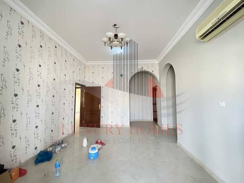 10 Fully Independent Ground Floor Villa with Driver