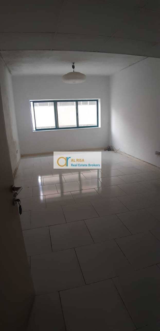 9 THREE BEDROOMS APARTMENT AVAILABLE AT MANKHOOL 80K