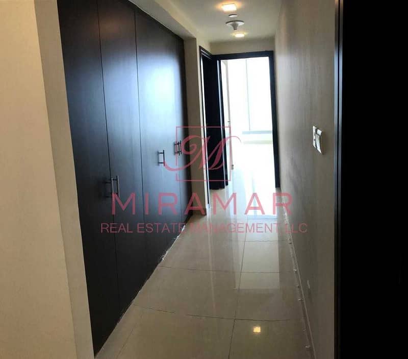 8 SEA VIEW!!! BEST LAYOUT!! HIGH FLOOR! LARGEST UNIT!