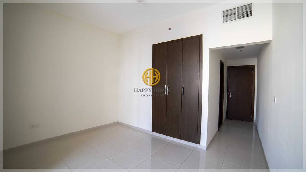 39 Perfectly Priced 1 BR , Nice Lay out - in Karama