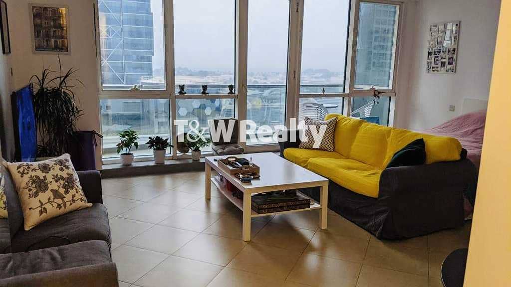 Large & Bright Studio in Madison Residency | Near Metro | Tecom Large & Bright Studio in Madison Residency | Near Metro | Tecom