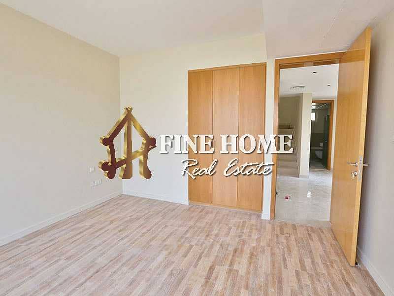 Huge Spacious 3BR TH w/ Study/Maid's room Huge Spacious 3BR TH w/ Study/Maid's room