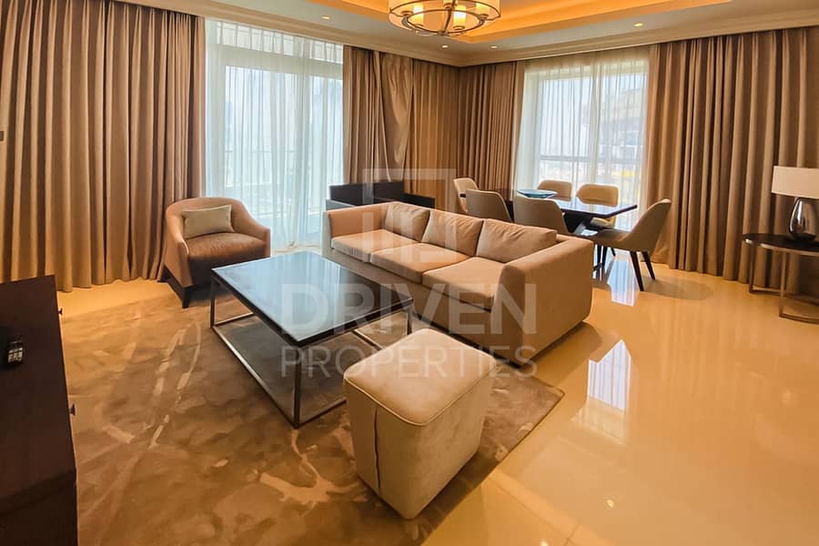 Luxurious Unit w/ Full Burj Khalifa View