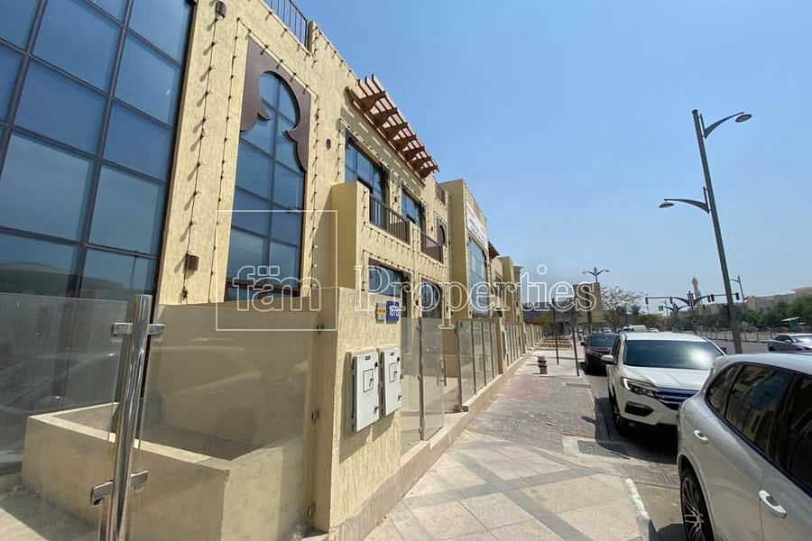 25 Modern and newly-built  commercial villa Jumeirah Road