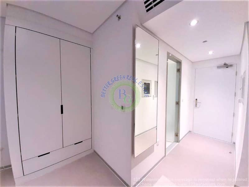 5 Monthly 4250 Fully furnished Huge Studio mints away from metro