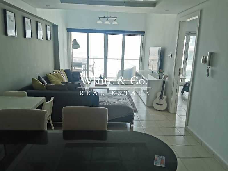 17 Fully Furnished | Close to Metro | High Floor