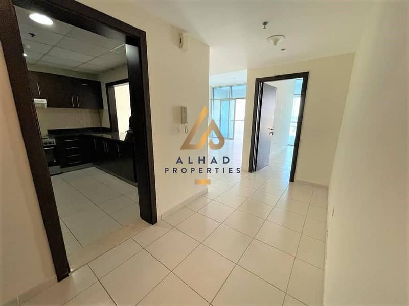 2 Stunning Canal view | Burj Khalifa View | Elegant and Spacious