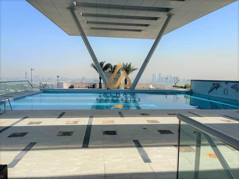 13 Stunning Canal view | Burj Khalifa View | Elegant and Spacious