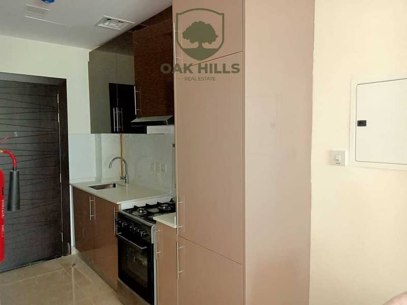 7 BRAND NEW | NO CHILLER DEPOSIT | FULLY FURNISHED | BALCONY