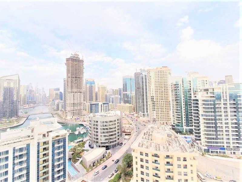 20 Partial Marina View - Huge Apartment - Well maintained