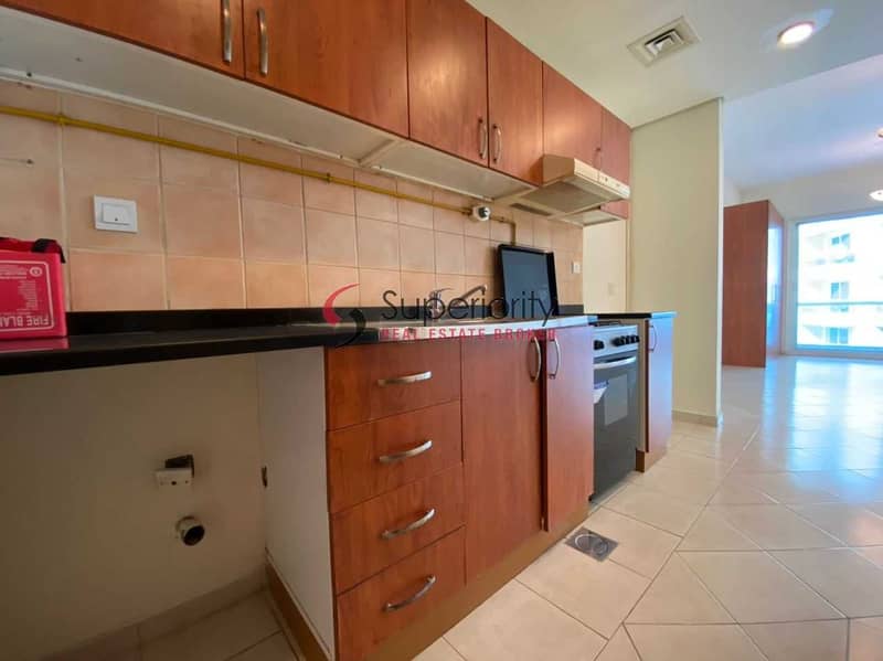 3 WITHOUT PARKING | UNFURNISHED | STUDIO FOR RENT IN THE CRESCENT TOWER B