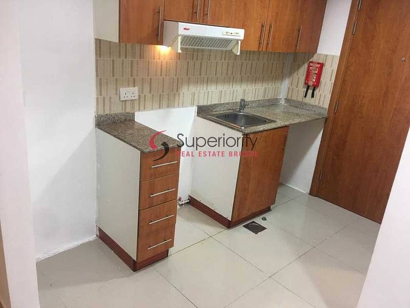 7 With Parking | Cozy Studio for Rent in Lakeside Tower C