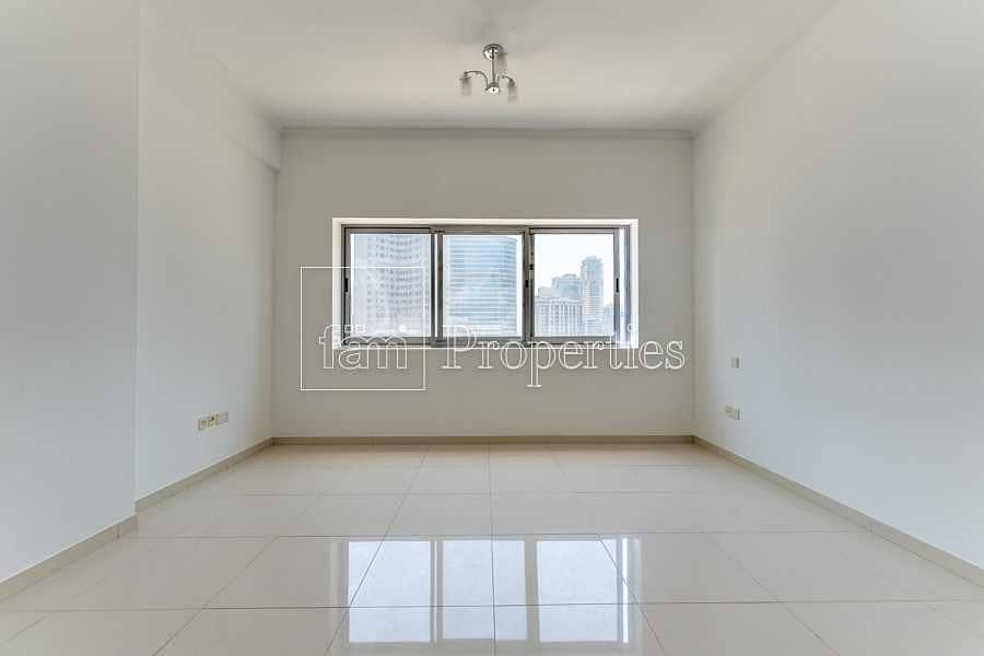 3 Mins Walk To Metro| Chiller Free | Spacious