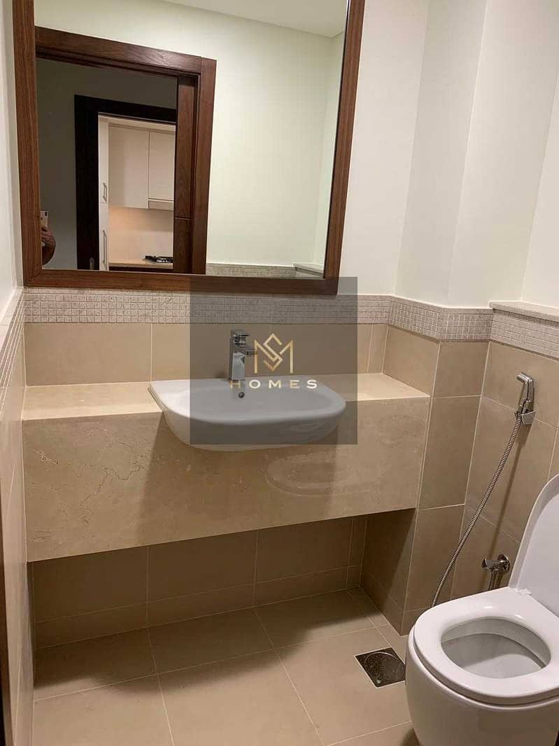 6 3 bedroom plus maid for rent with full burj khalifa view