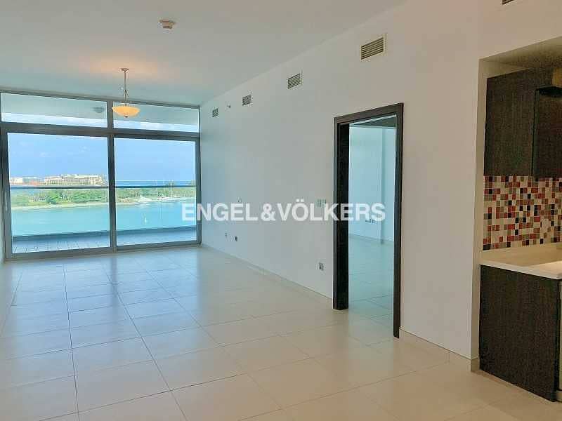 22 Owner Occupied|Chiller Free|Best Sea View